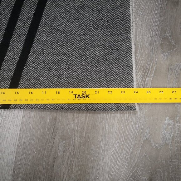 Vince Camuto Black & Grey Mix One Size Blanket Scarf - Picture 7 of 7